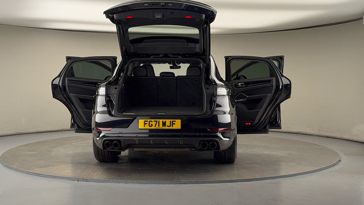 More views of Porsche Cayenne