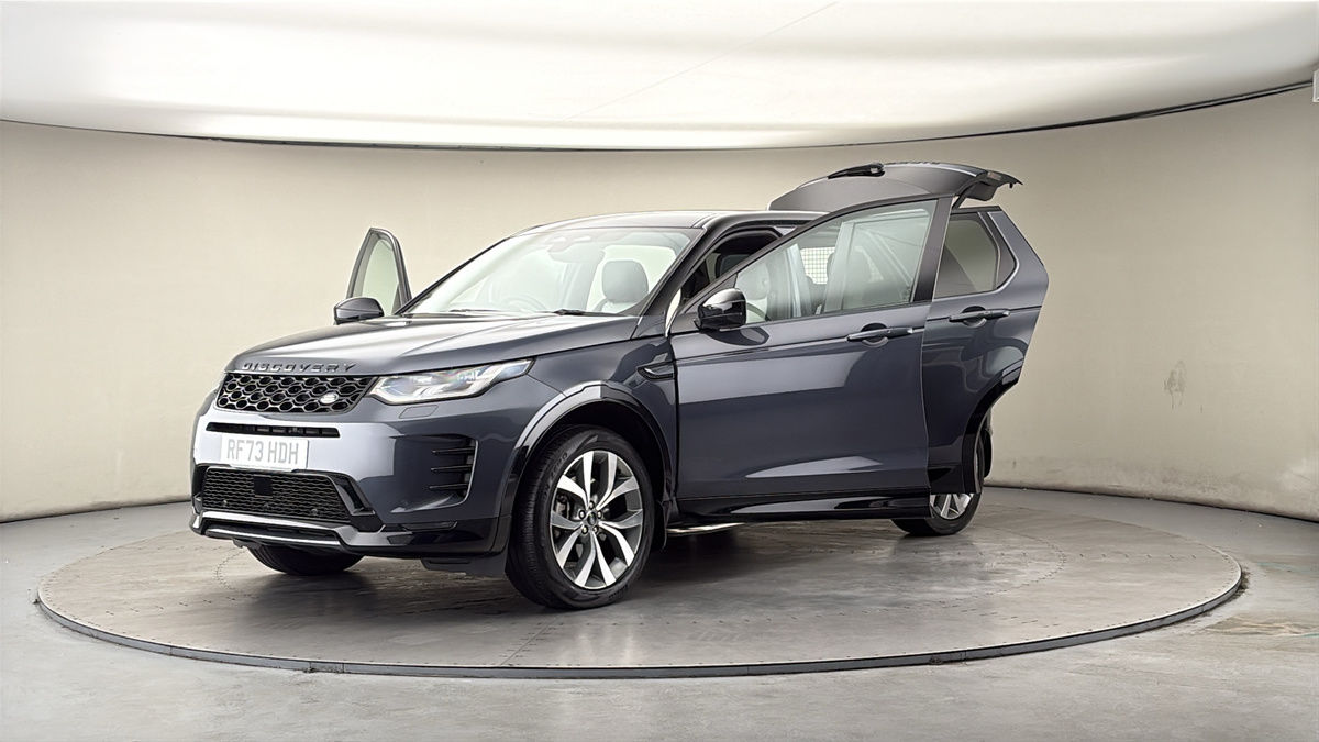 Land Rover Discovery Sport Image 22