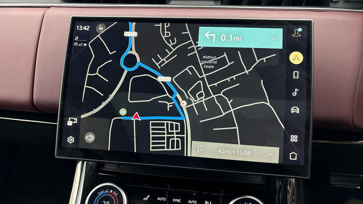 Land Rover Range Rover Sport Image 17