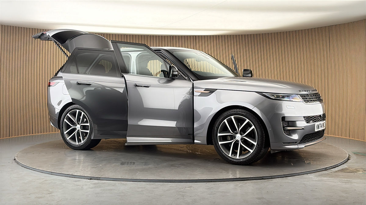More views of Land Rover Range Rover Sport
