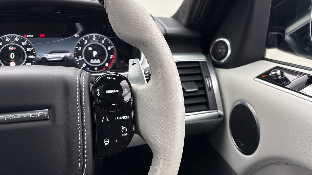 Land Rover Range Rover Sport Image 14