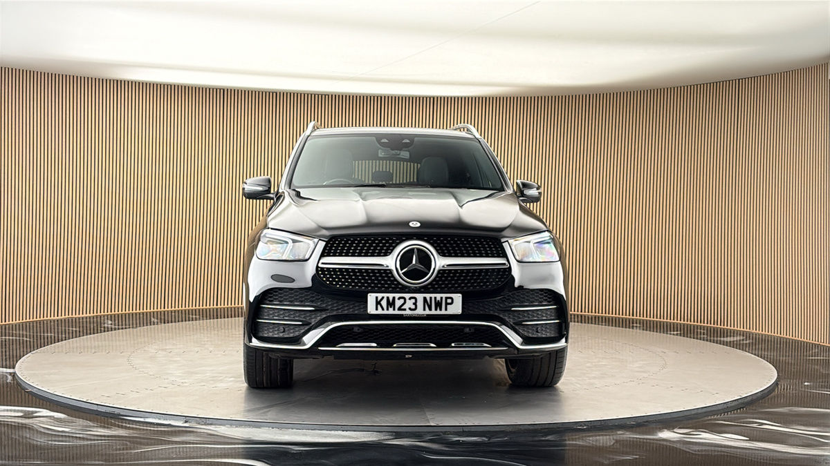 More views of Mercedes-Benz GLE