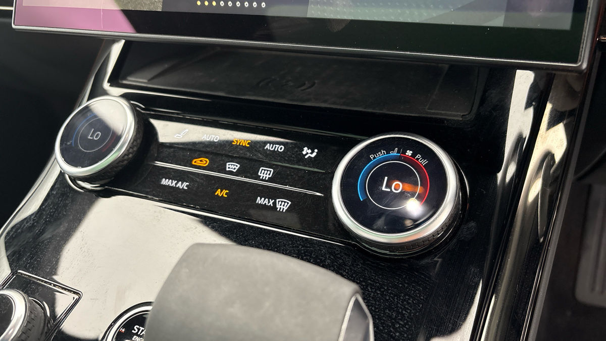 Land Rover Range Rover Sport Image 29