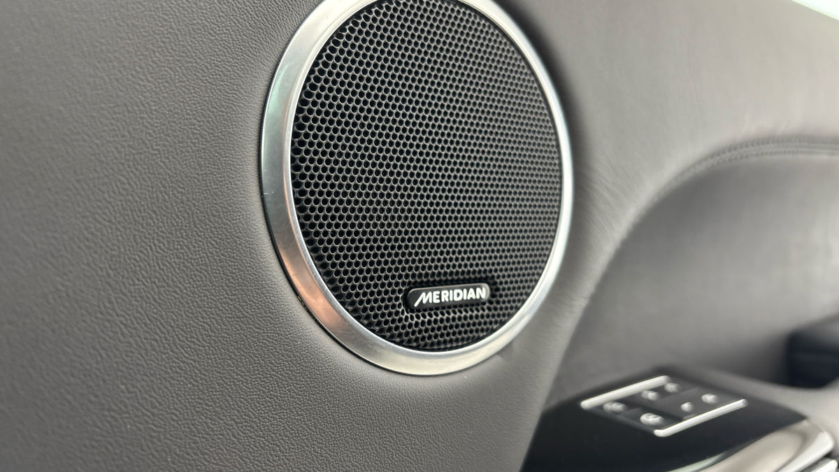 Land Rover Range Rover Sport Image 25