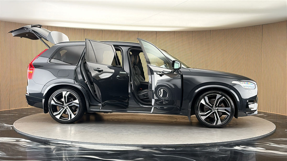 More views of Volvo XC90