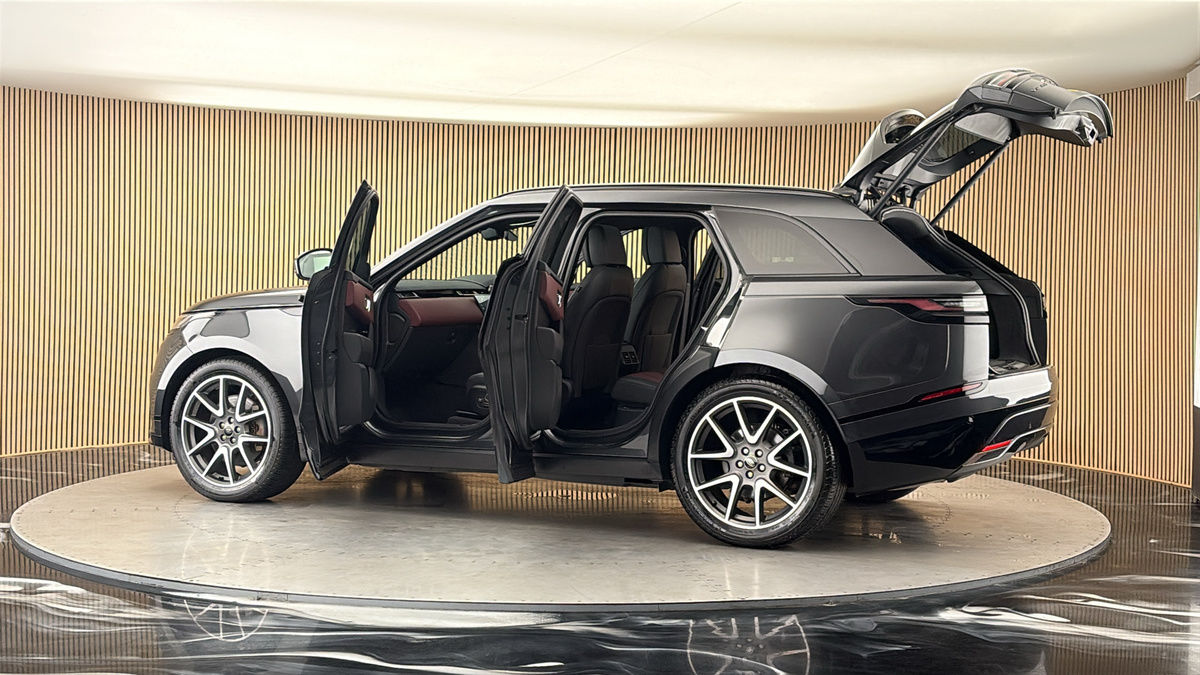 More views of Land Rover Range Rover Velar