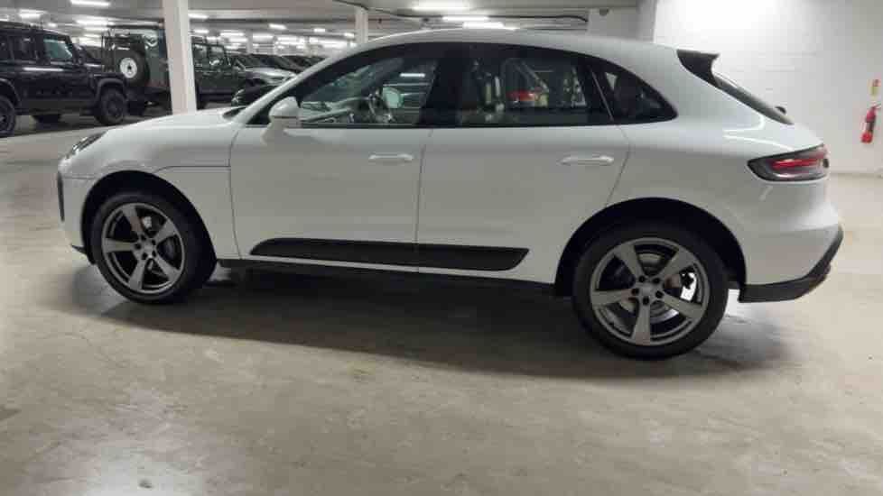 More views of Porsche Macan