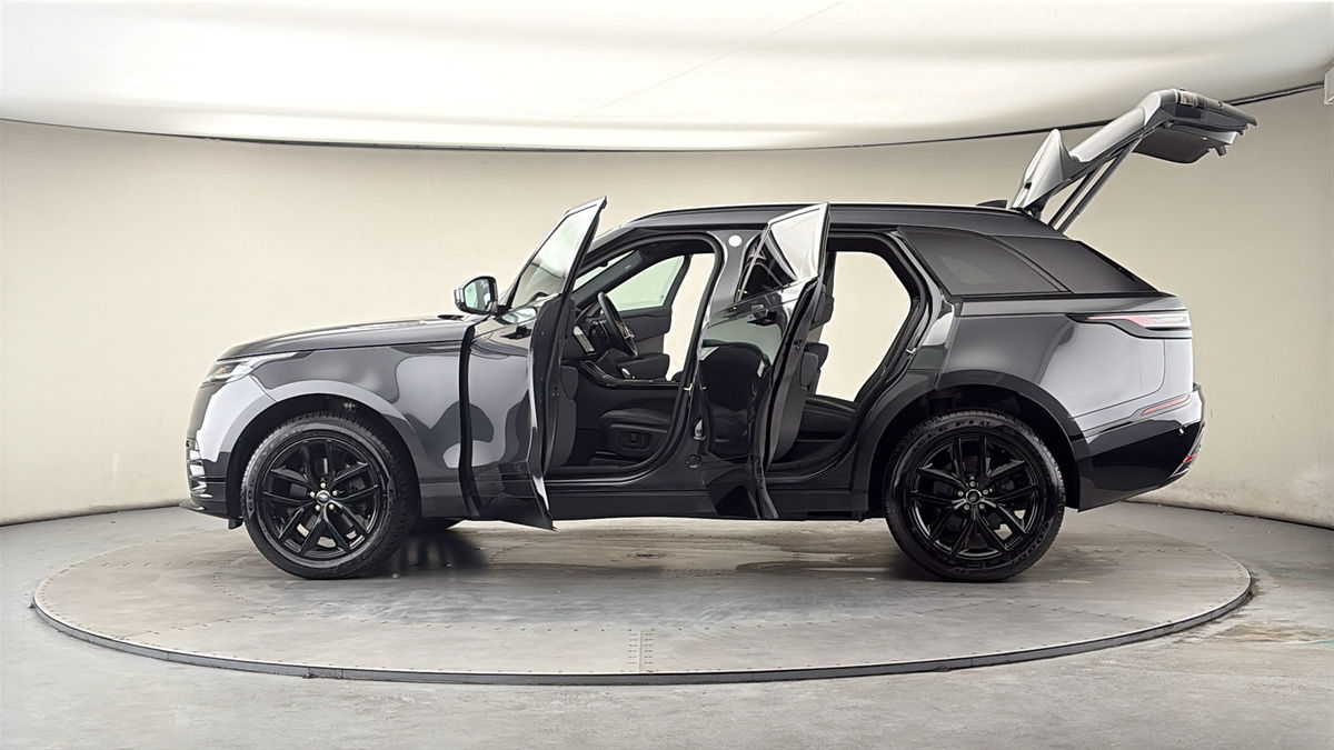 More views of Land Rover Range Rover Velar