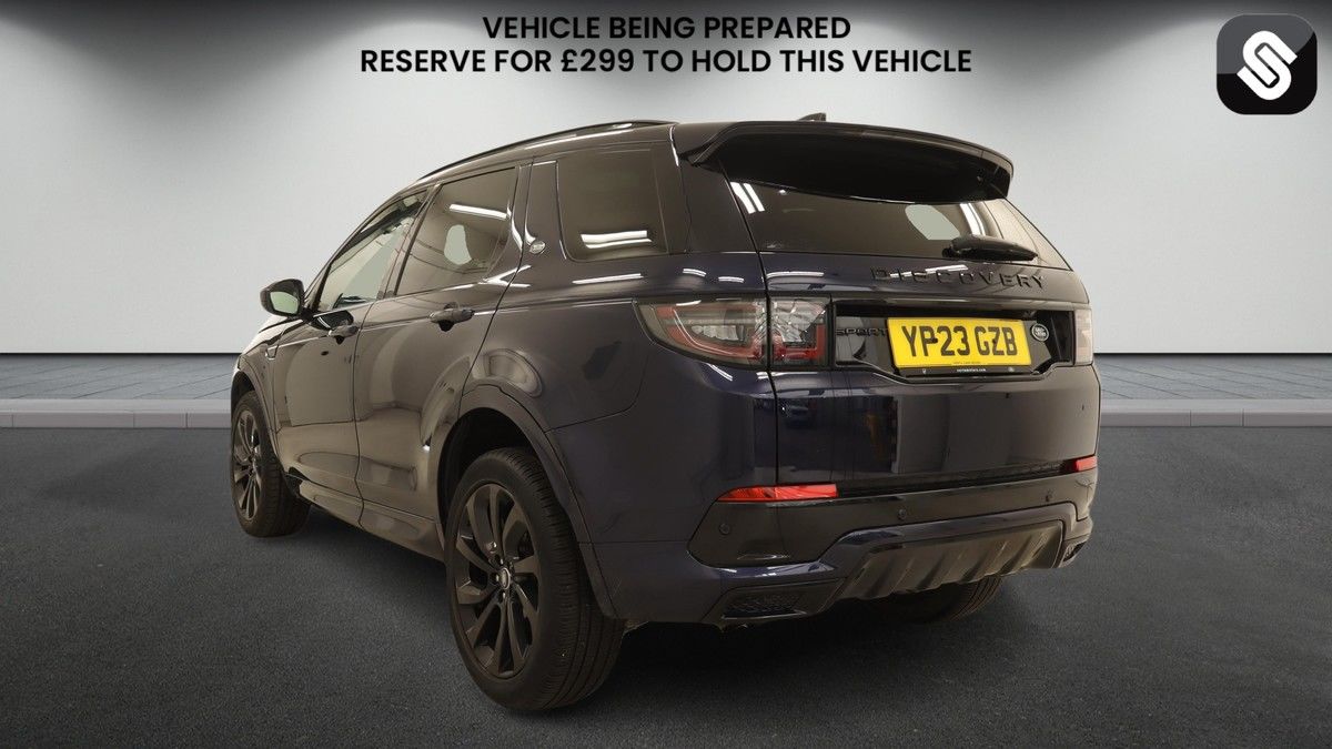 Land Rover Discovery Sport Image 3