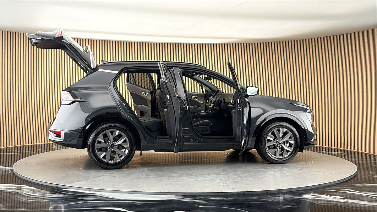 More views of Kia Sportage