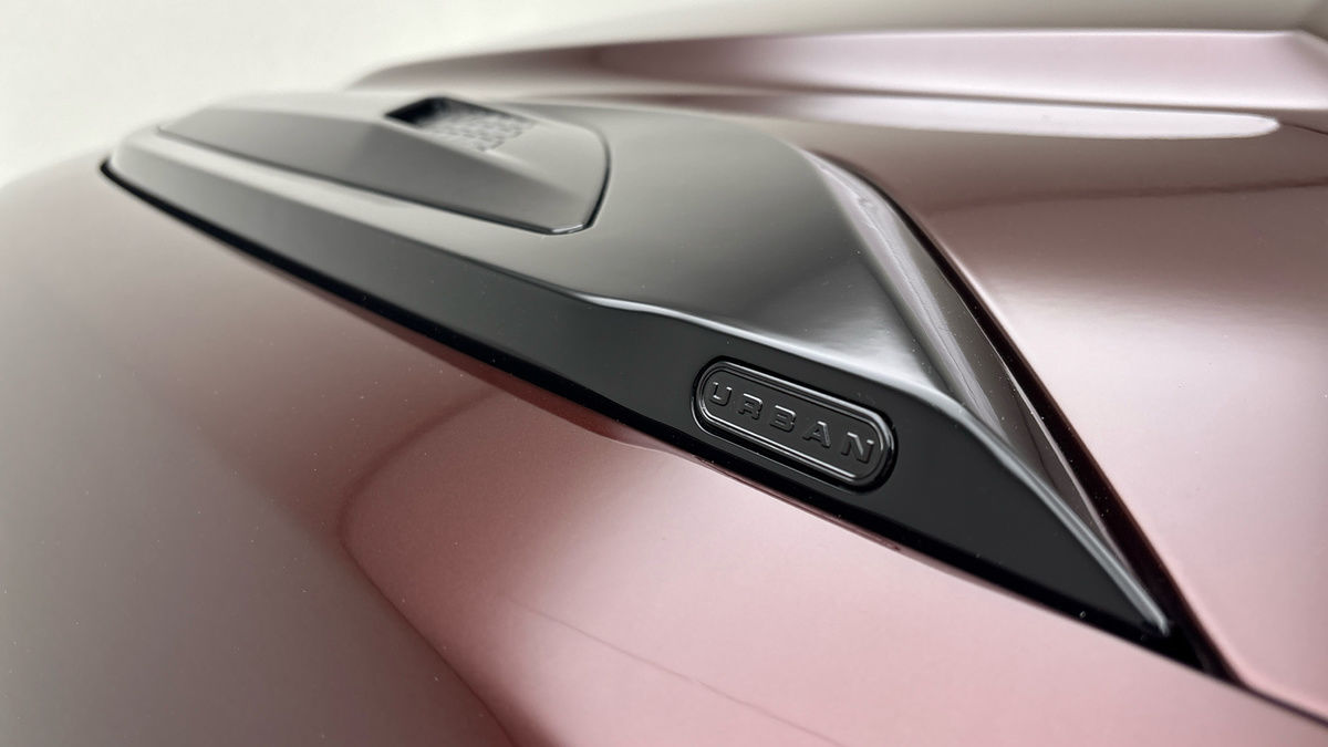 Land Rover Defender 130 Urban Image 28