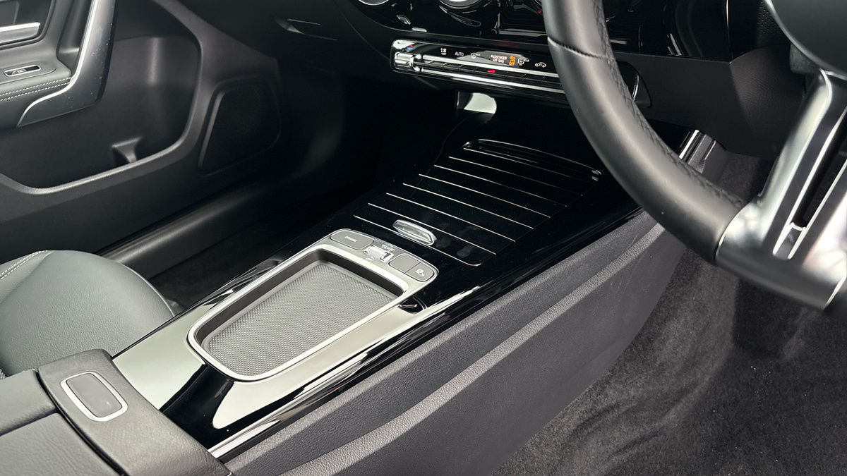 Mercedes-Benz A Class Image 18
