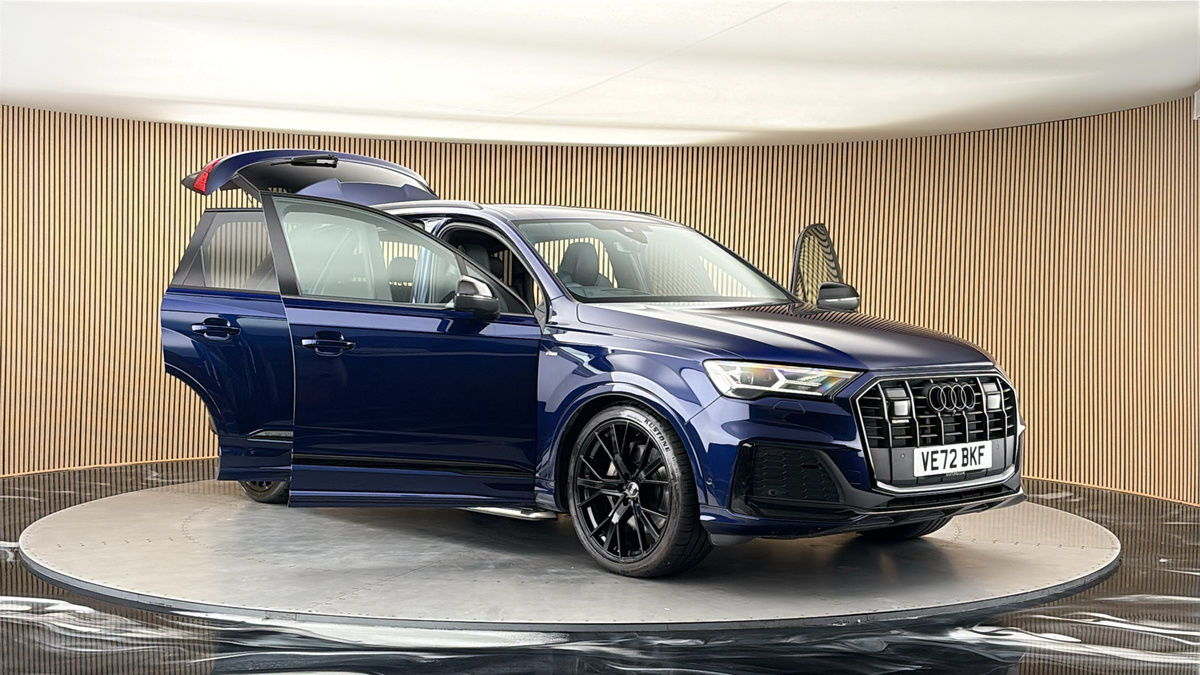 More views of Audi Q7