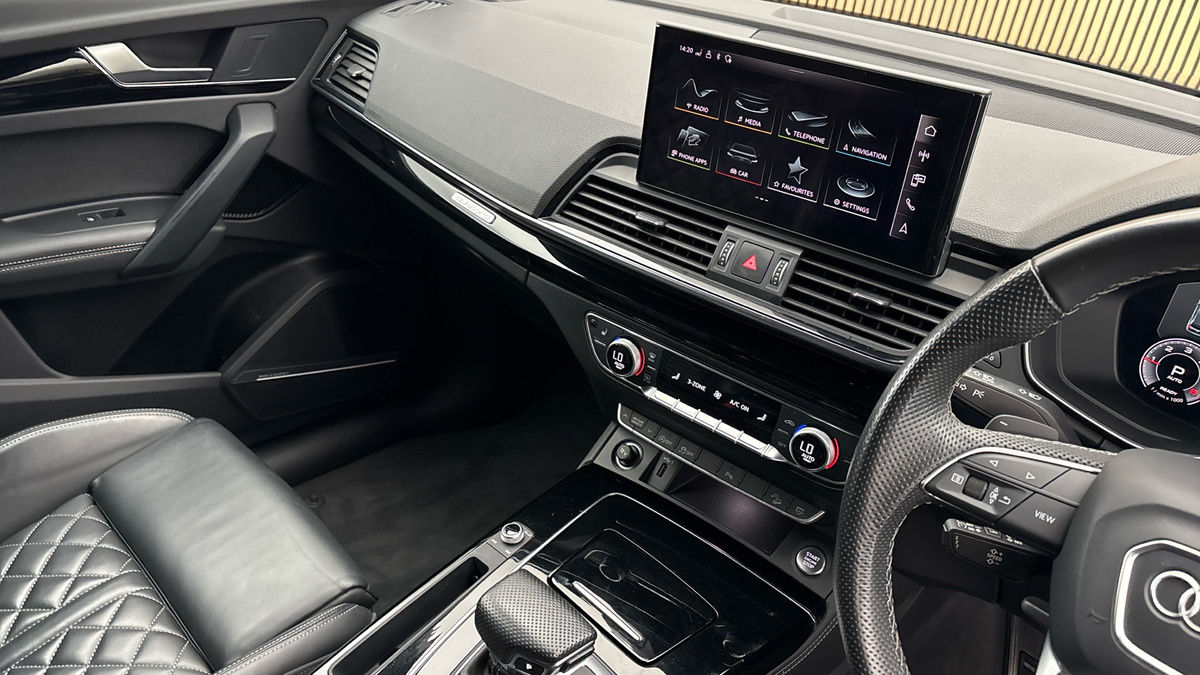 Audi Q5 Image 18