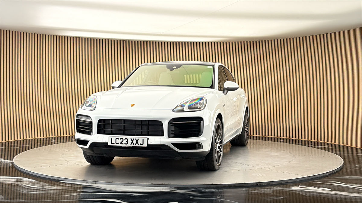 More views of Porsche Cayenne