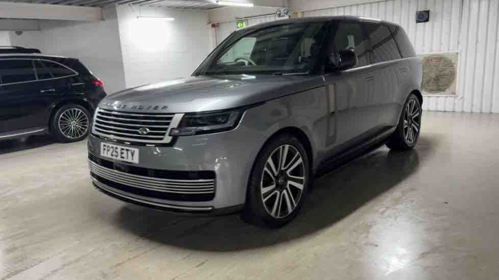 More views of Land Rover Range Rover