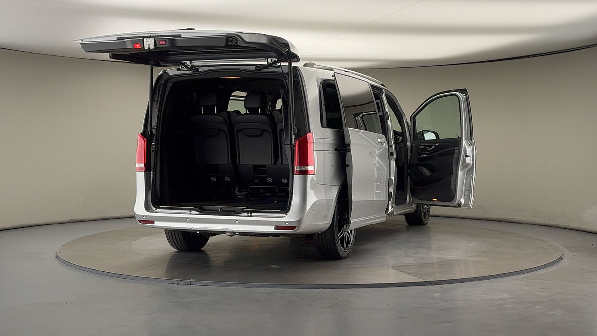 More views of Mercedes-Benz V Class