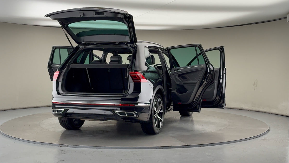 More views of Volkswagen Tiguan