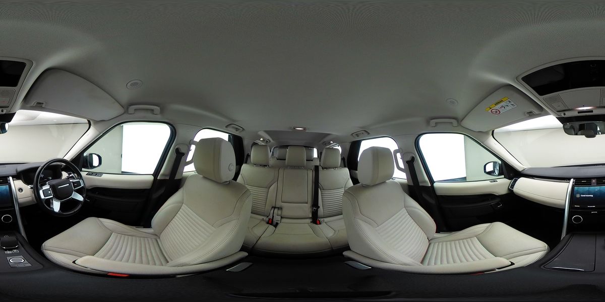 More views of Land Rover Discovery