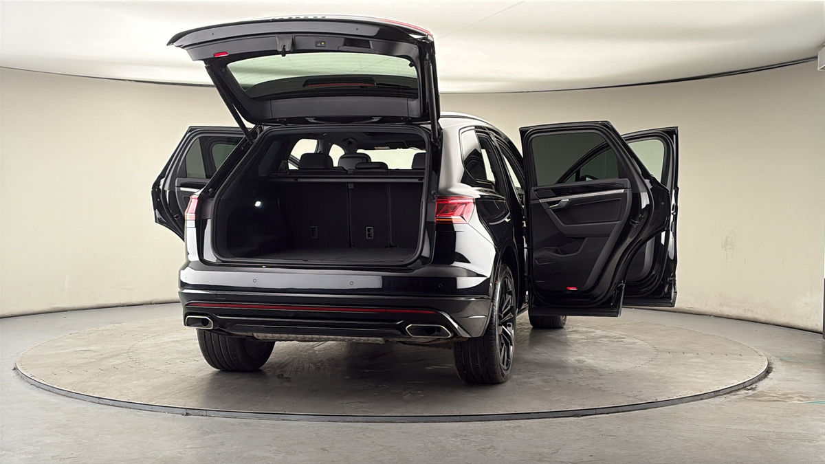 More views of Volkswagen Touareg