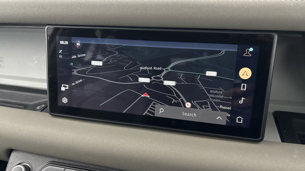 Land Rover Defender 90 Image 17