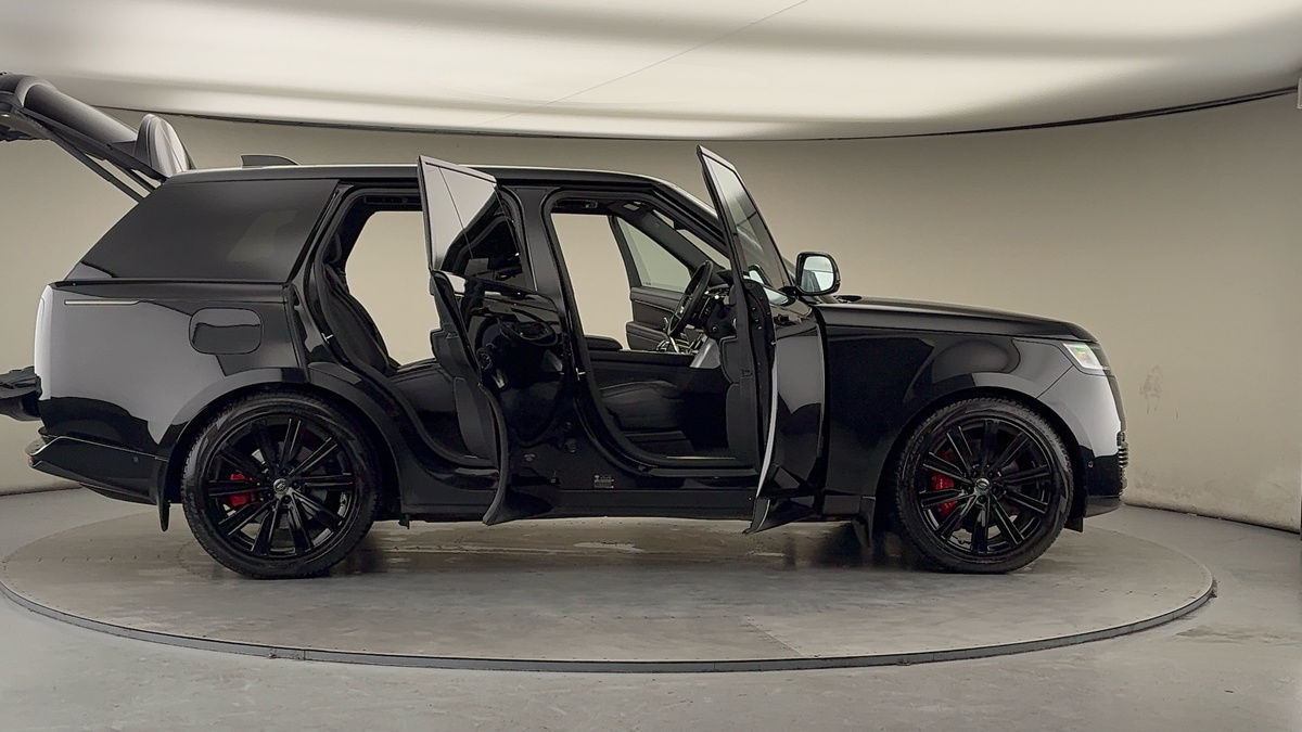 More views of Land Rover Range Rover