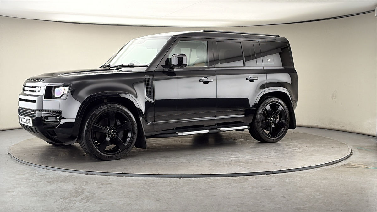 More views of Land Rover Defender 110
