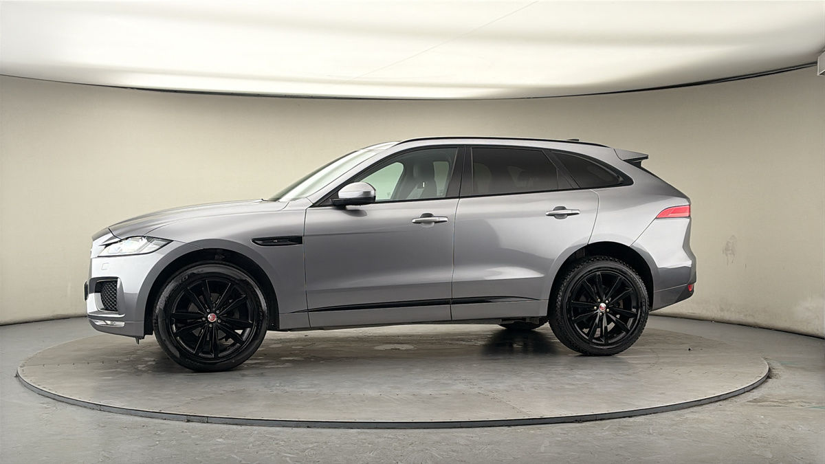 More views of Jaguar F-PACE
