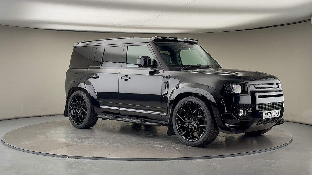 More views of Land Rover Defender 110