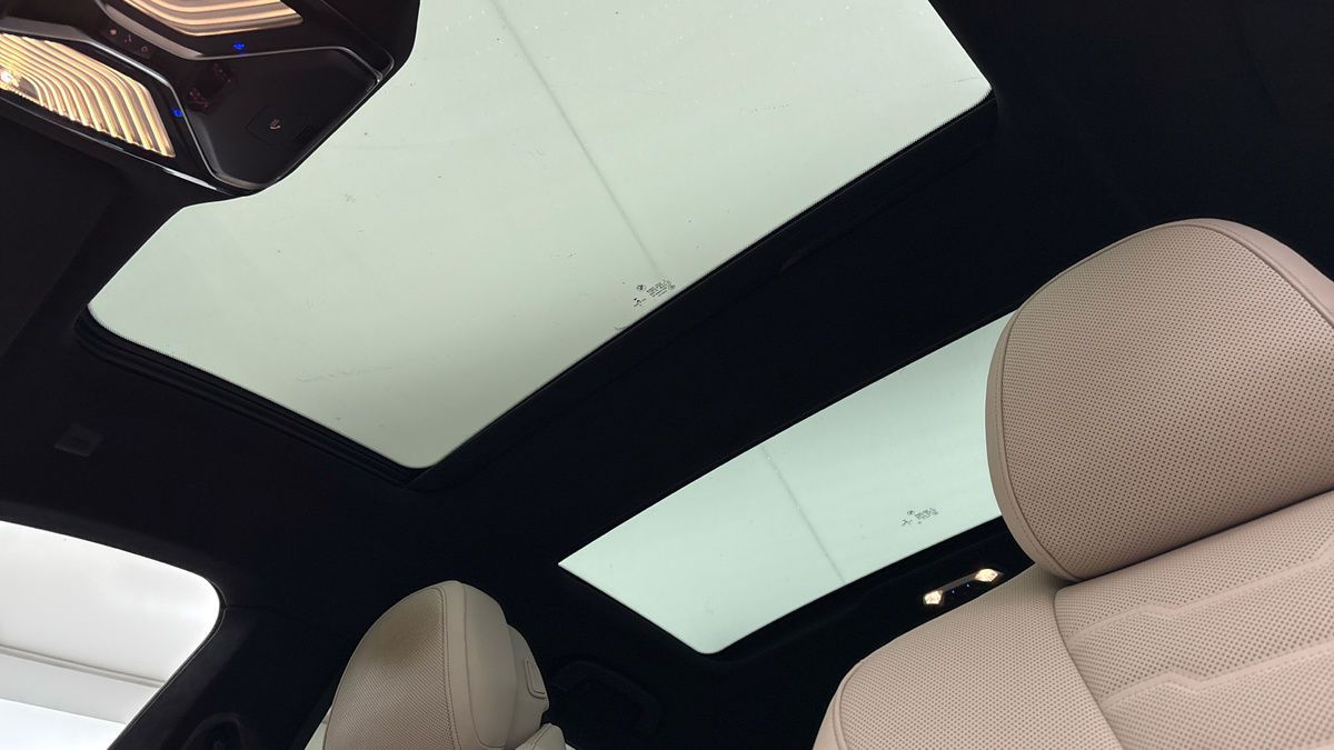 BMW 8 Series Image 6