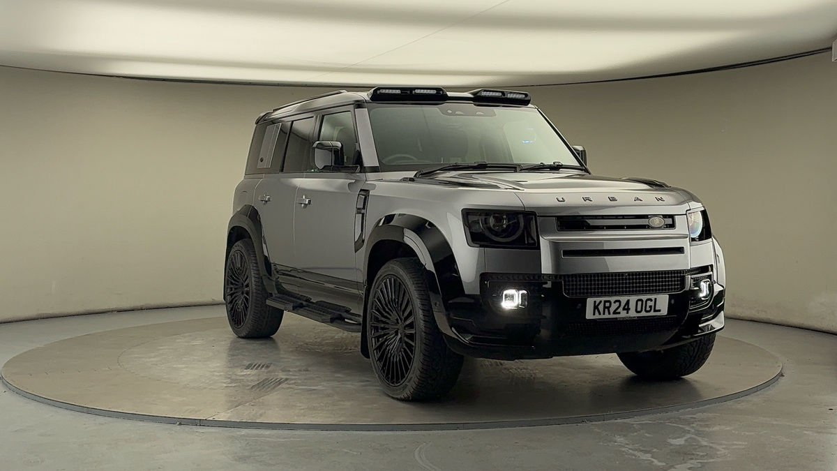 More views of Land Rover Defender 110