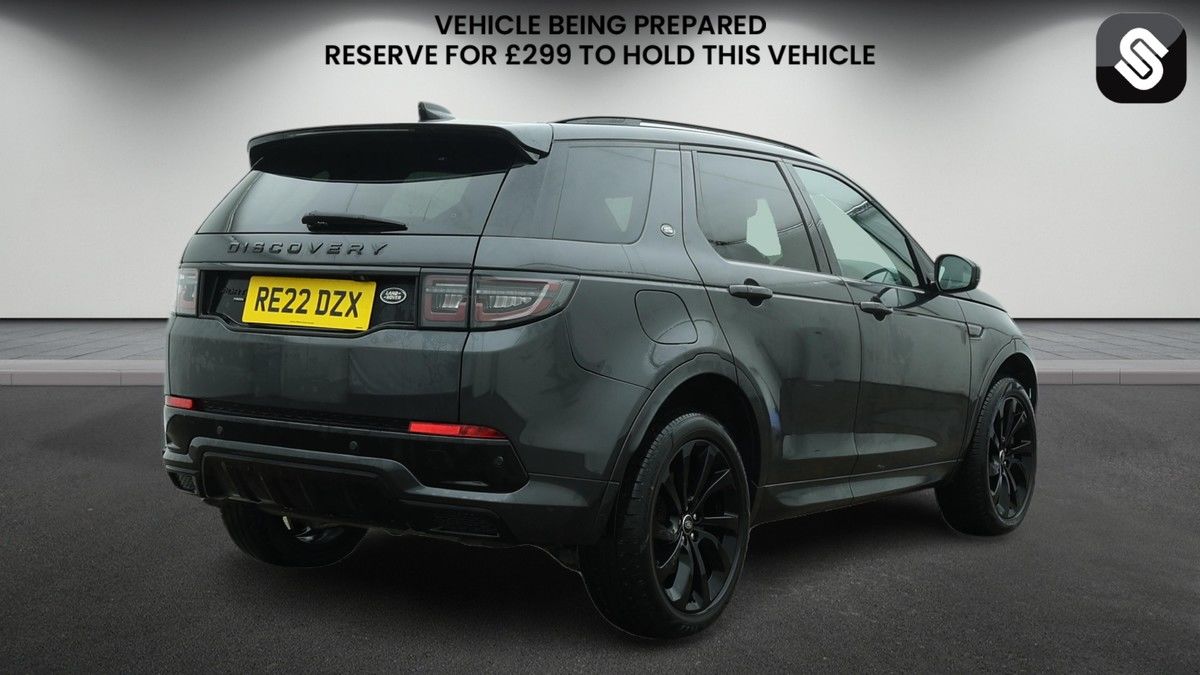 Land Rover Discovery Sport Image 4