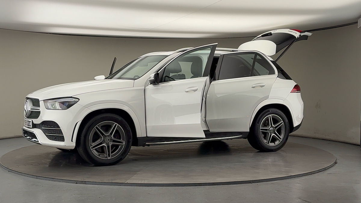 More views of Mercedes-Benz GLE