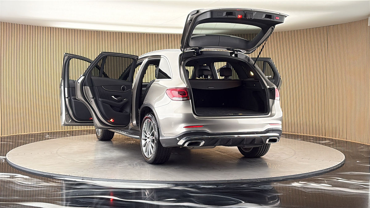 More views of Mercedes-Benz GLC