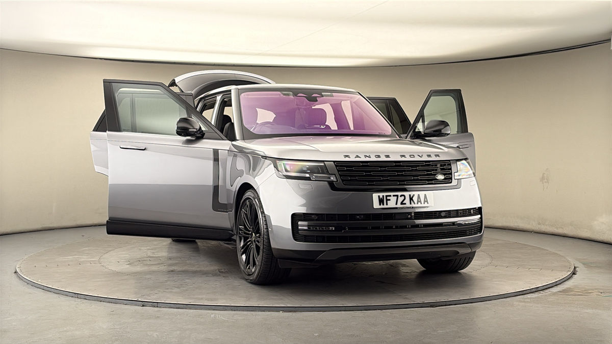 More views of Land Rover Range Rover