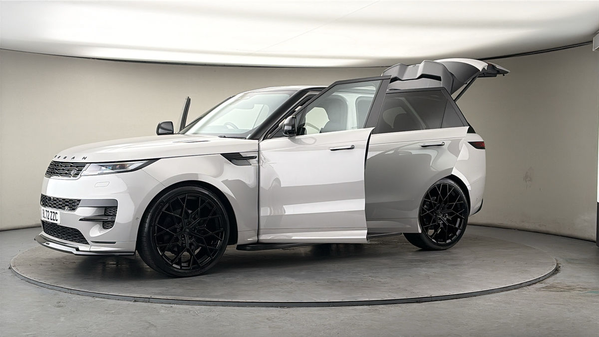More views of Land Rover Range Rover Sport