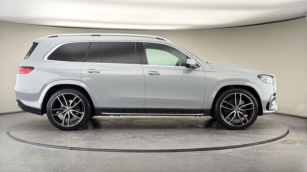 Mercedes-Benz GLS Image 16