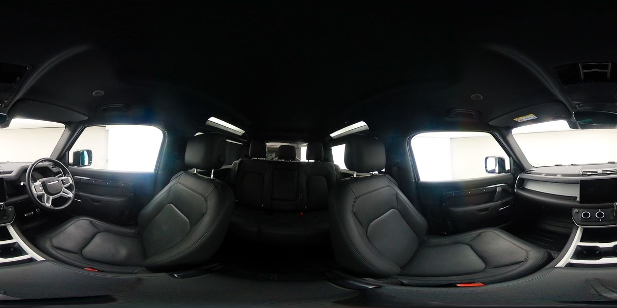 More views of Land Rover Defender 90