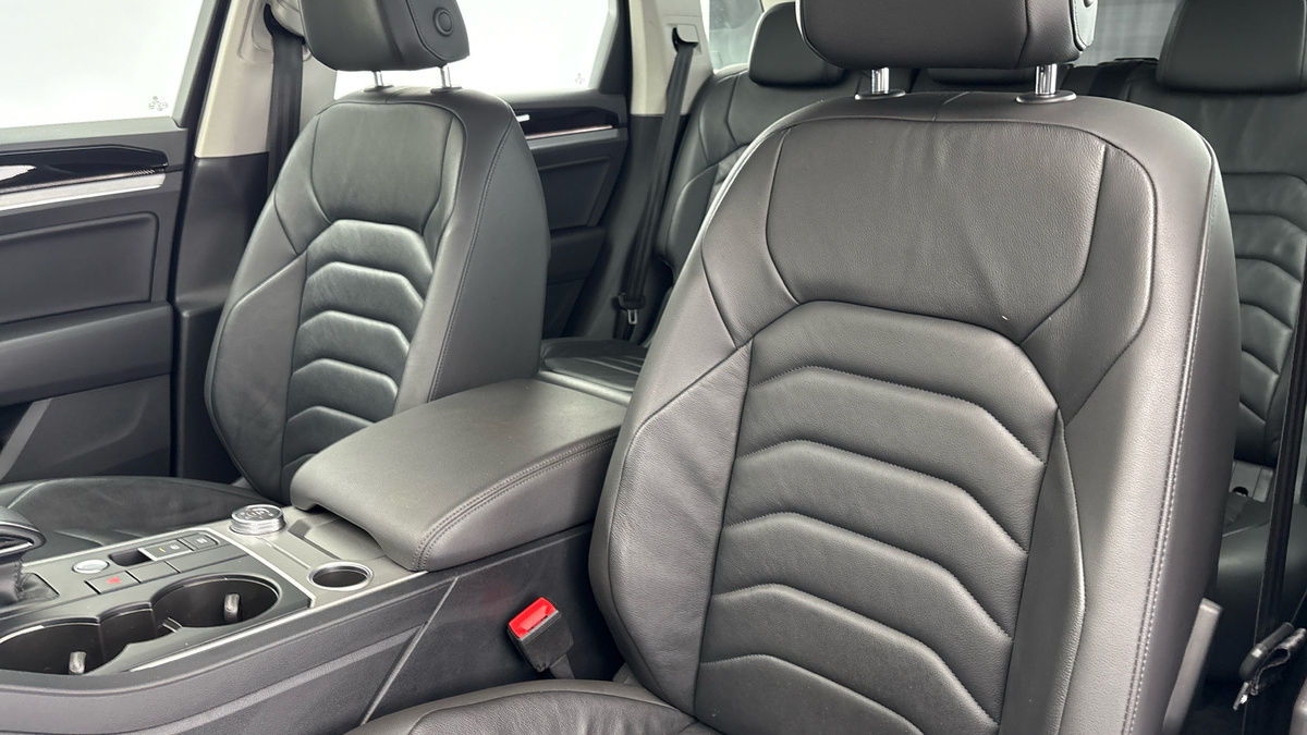 Volkswagen Touareg Image 7