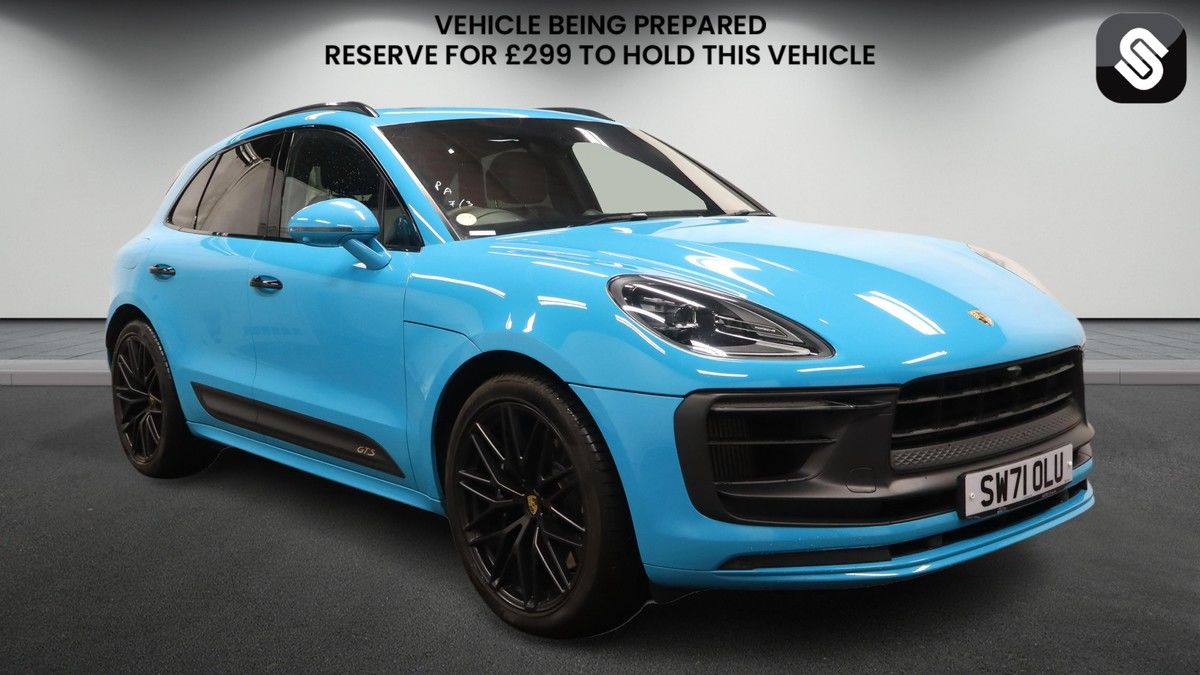 Porsche Macan Sticky Header Image