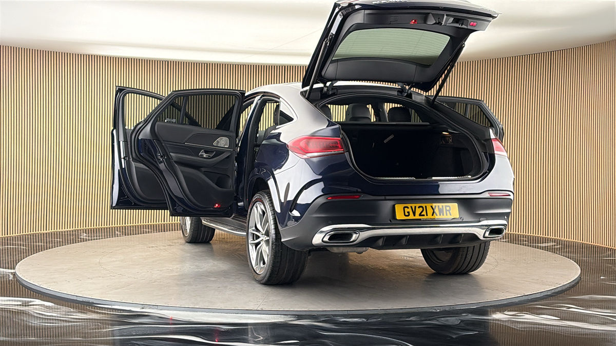 More views of Mercedes-Benz GLE