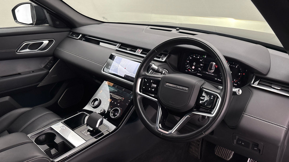 Land Rover Range Rover Velar Image 5