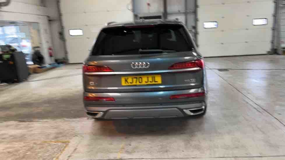 More views of Audi Q7