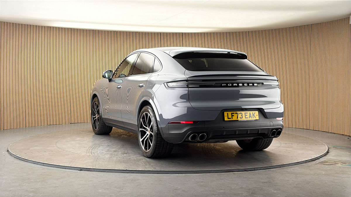 More views of Porsche Cayenne