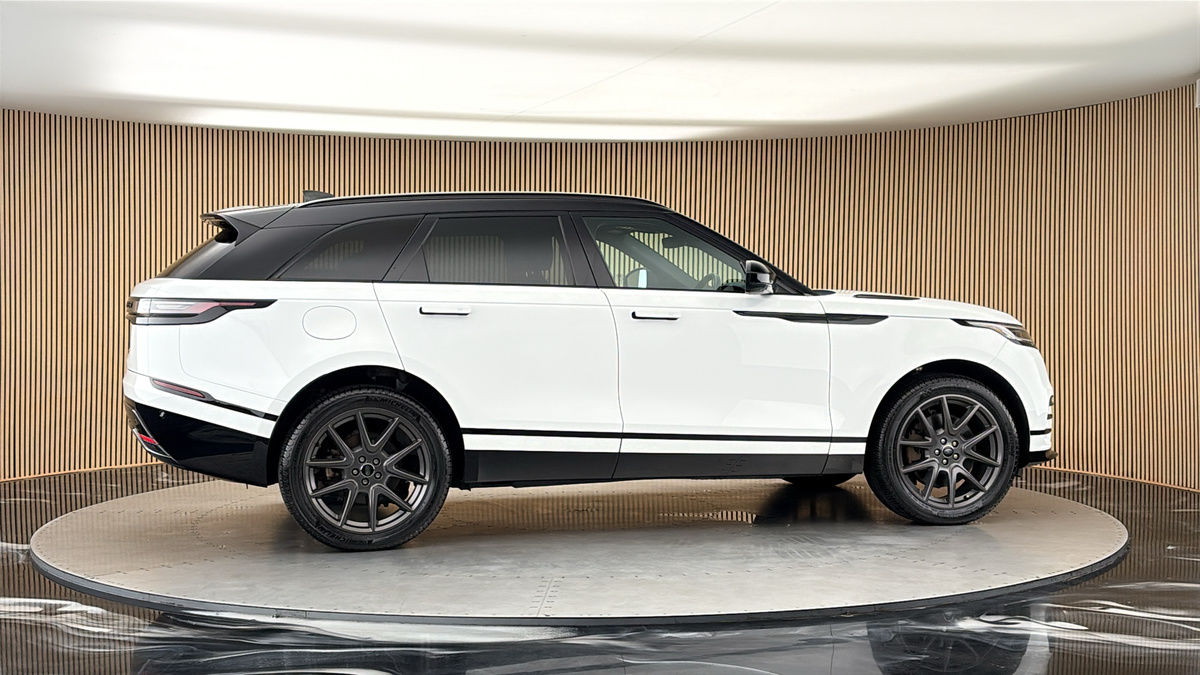More views of Land Rover Range Rover Velar