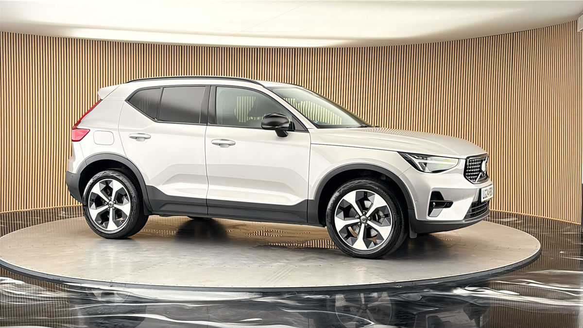More views of Volvo XC40
