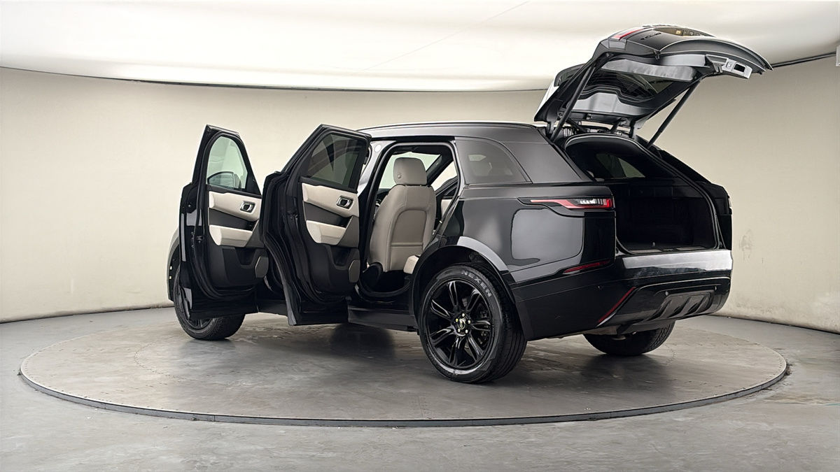More views of Land Rover Range Rover Velar