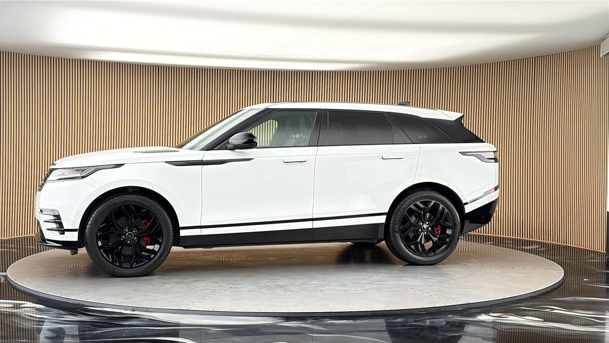 More views of Land Rover Range Rover Velar