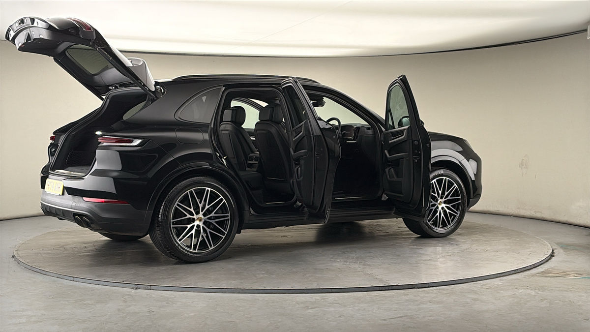 More views of Porsche Cayenne