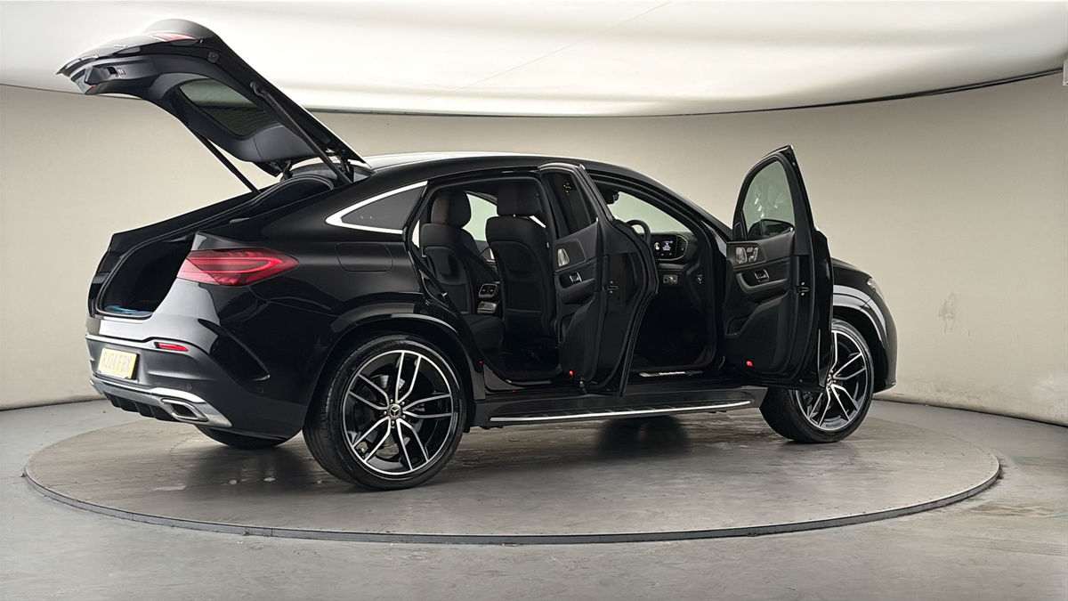 More views of Mercedes-Benz GLE